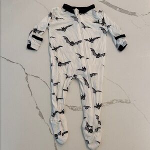 Kyte BABY Black and White Bat Print Footie